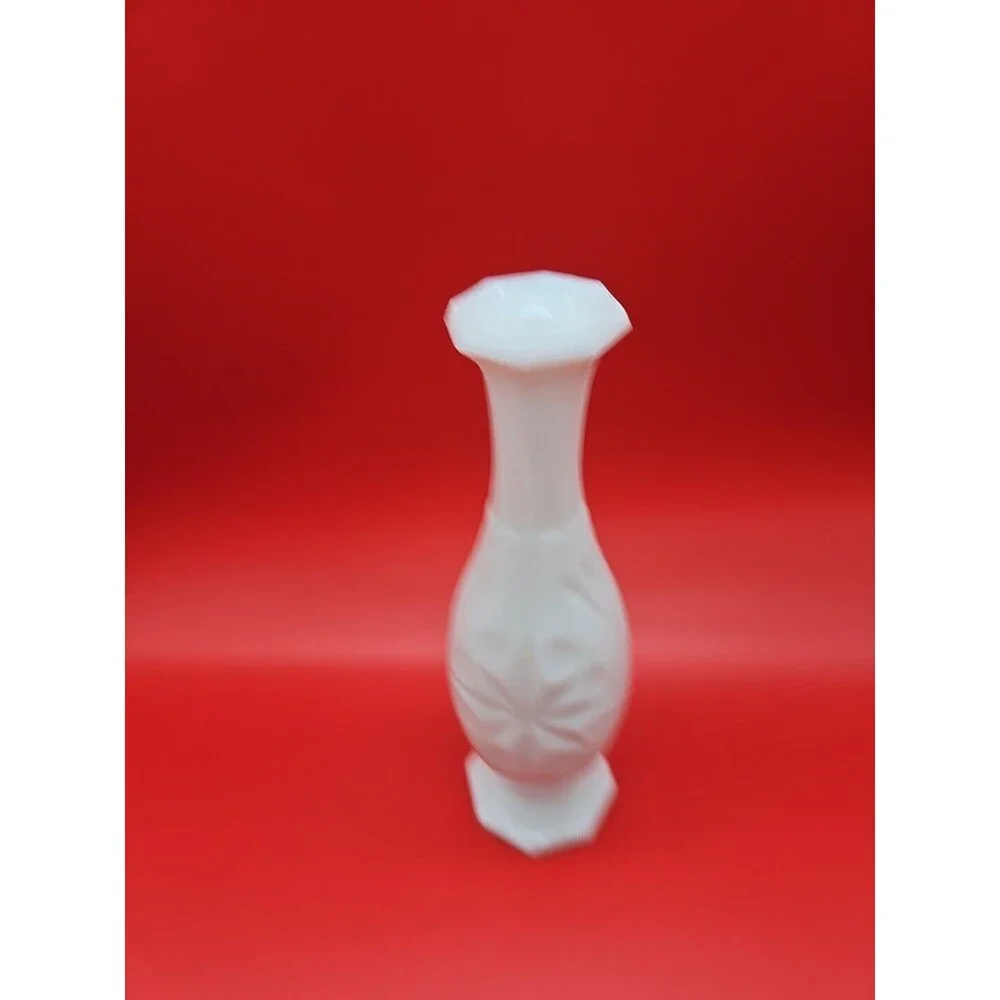 Vintage Milk Glass Bud Vase STARBURST Pattern 9” Tall Heavy Glass